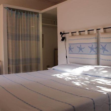 B&B Le Corti Di Aloa San Pantaleo Exterior photo