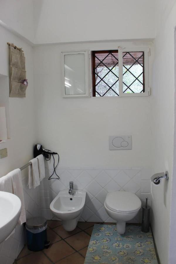 B&B Le Corti Di Aloa San Pantaleo Exterior photo